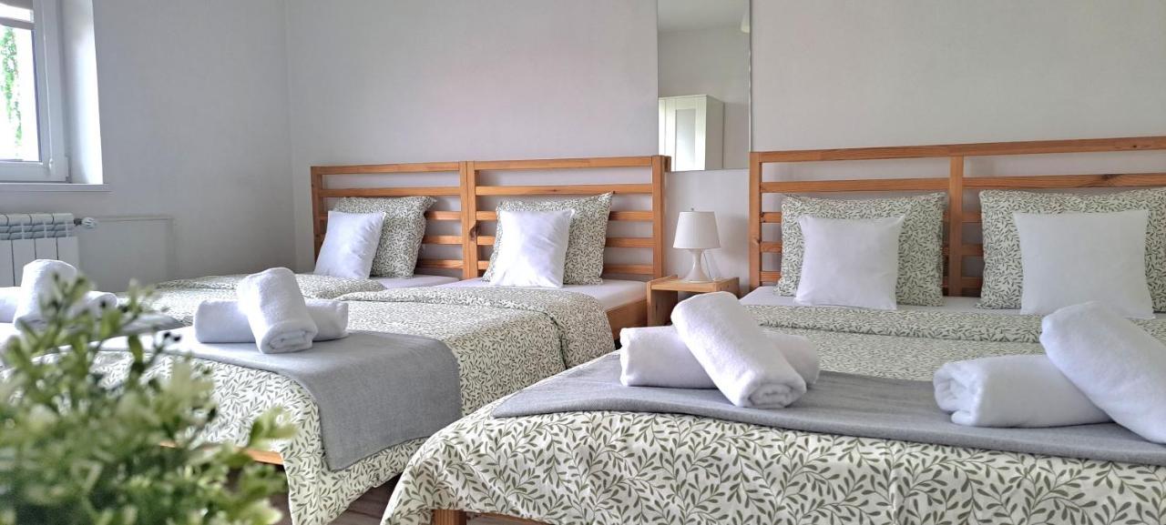 Pokoje I Apartamenty Na Szkolnej ซาตอร์ ภายนอก รูปภาพ