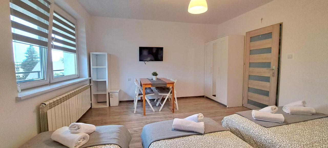 Pokoje I Apartamenty Na Szkolnej ซาตอร์ ภายนอก รูปภาพ